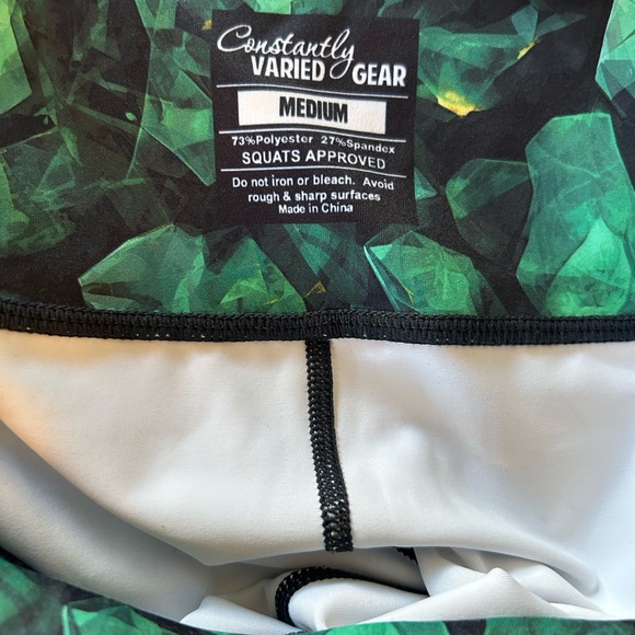 Constantly Varied Gear Emerald Pattern Leggings - Picture 3 of 3